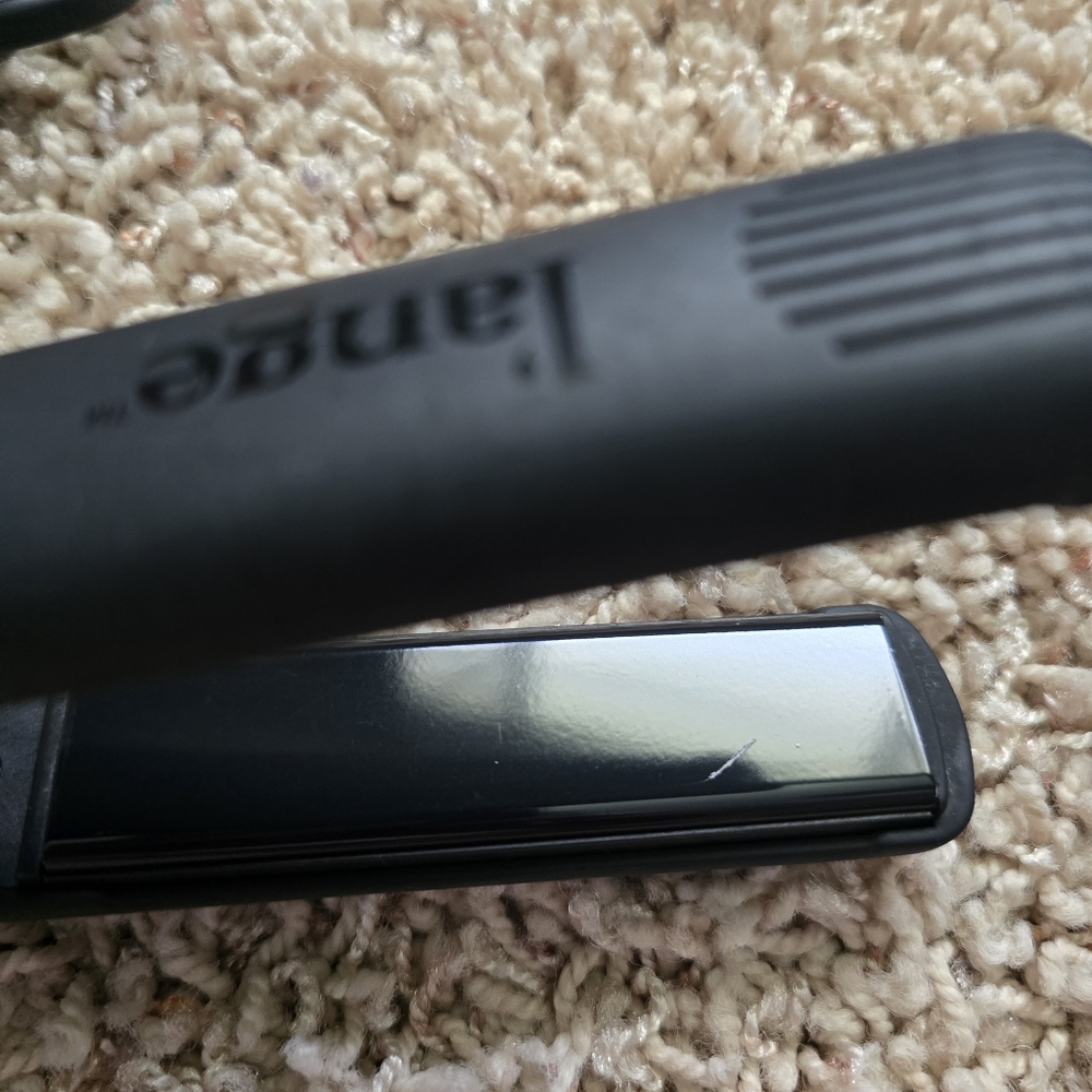 L'ange Black Ceramic Plates Hair Straightener - Picture 7 of 10